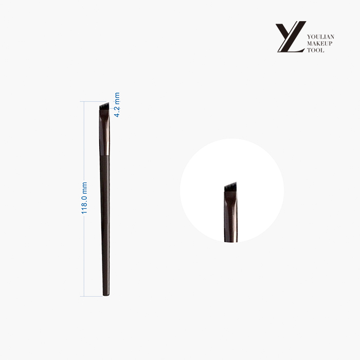 Como um spoolie de sobrancelha melhora os resultados de preparação e maquiagem das sobrancelhas?